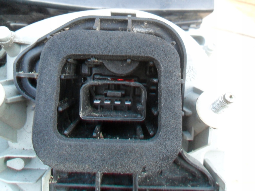 фото №15, Vw golf v лампа задняя правая