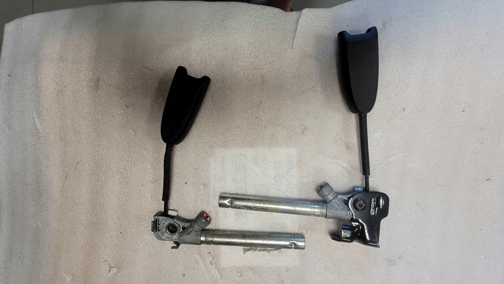 фото №4, 2x натягувач натягувач renault megane iii scenic iii демонтаж orginał