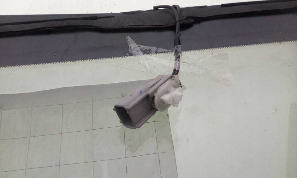 фото №8, Стекло лобовое передняя subaru forester iv 2013-2019 датчик камеры оригинал