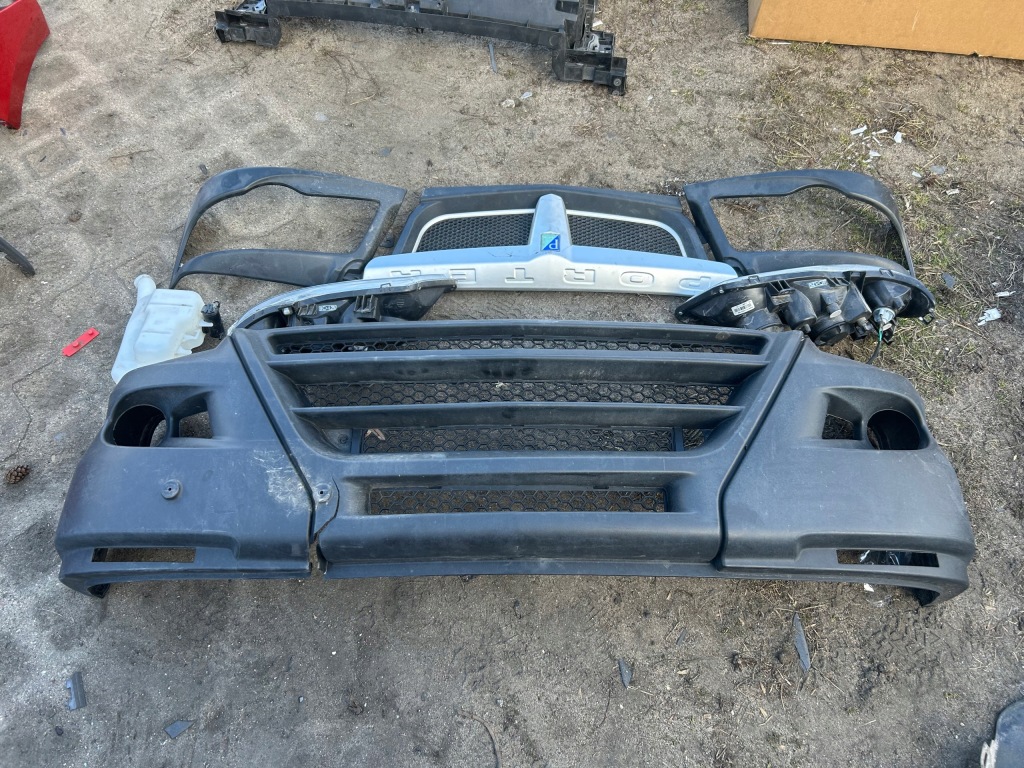 фото №10, Piaggio porter бампер + лампы + накладки на фары лампа + решётка радиатора + бачок spr.