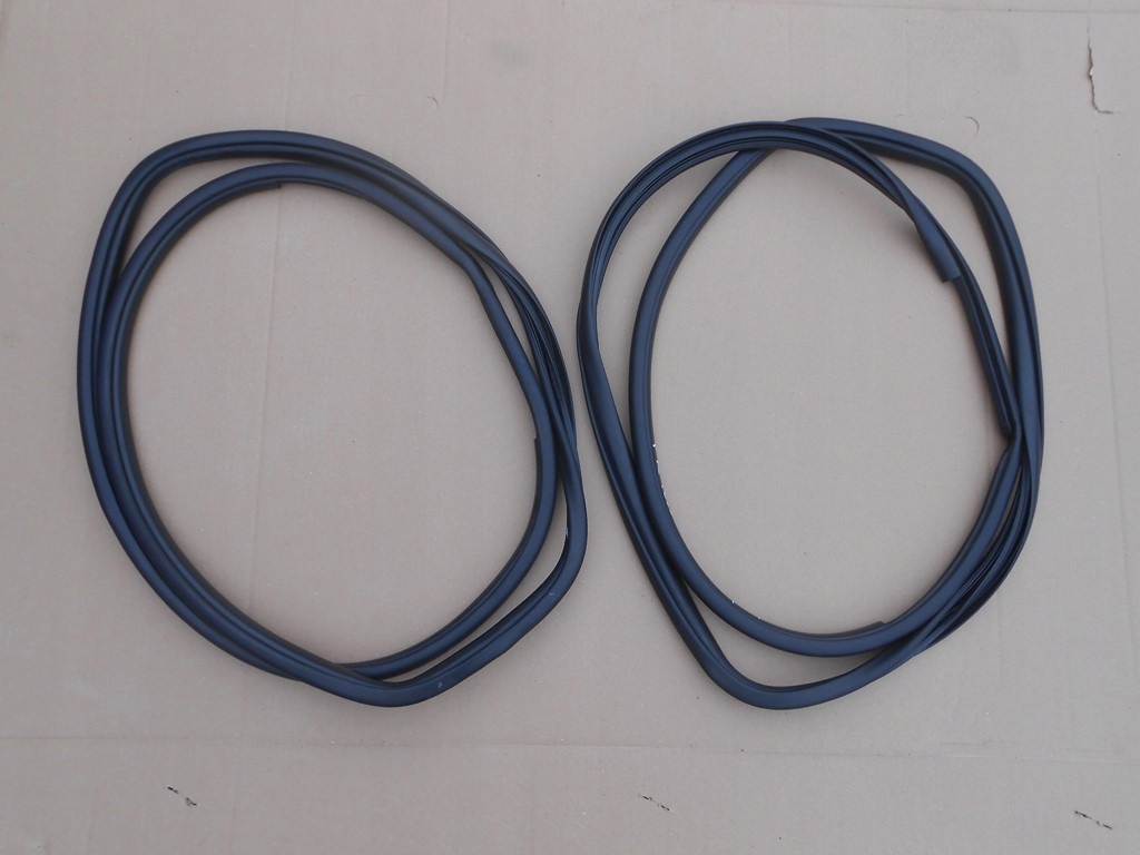 фото №1, Toyota prius iv 15- прокладка двері ліва задня