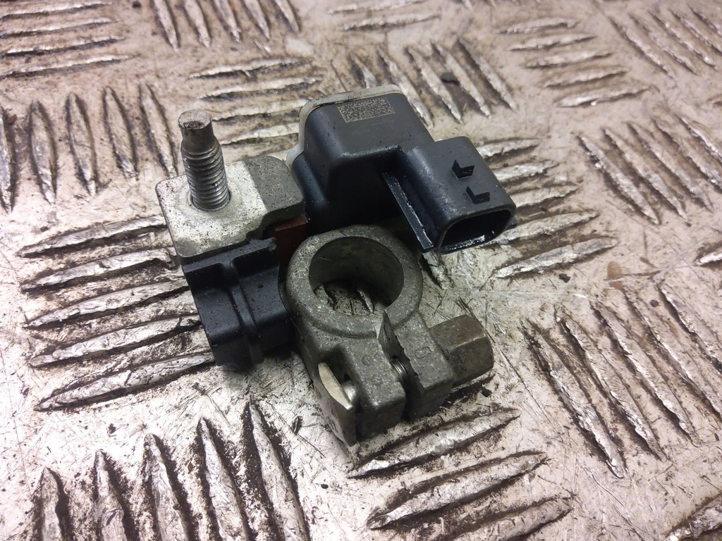 фото №1, Smart forfour ii w453 2018 минус / клемма / шланг аккумулятор