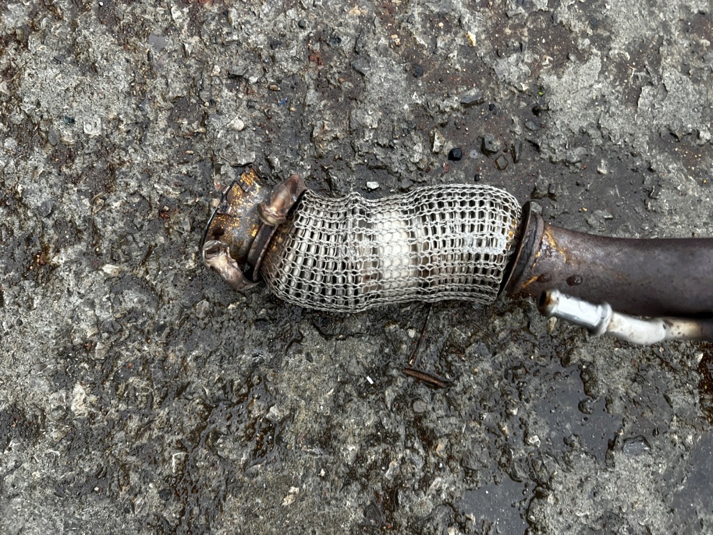 фото №9, Выхлоп труба выхлопная гаситель катализатор dacia jogger sandero iii 1.0 tce