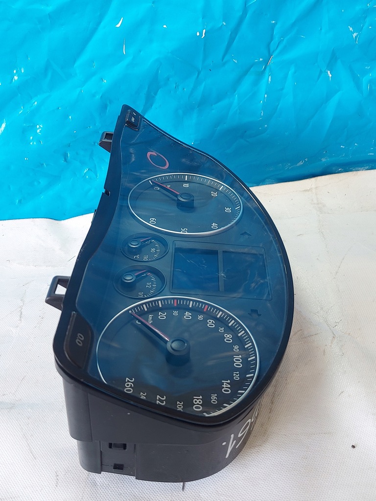 фото №8, Лічильник приладова панель golf v 1.9 tdi 1k0920861b