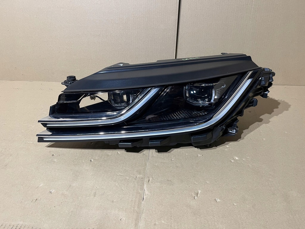 фото №1, Vw arteon 3g8 лампа левый перед full led 3g8941081