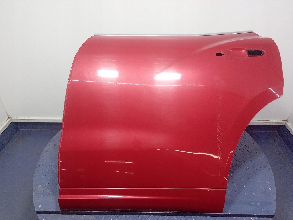 фото №1, Maserati levante дверь задняя левая задние