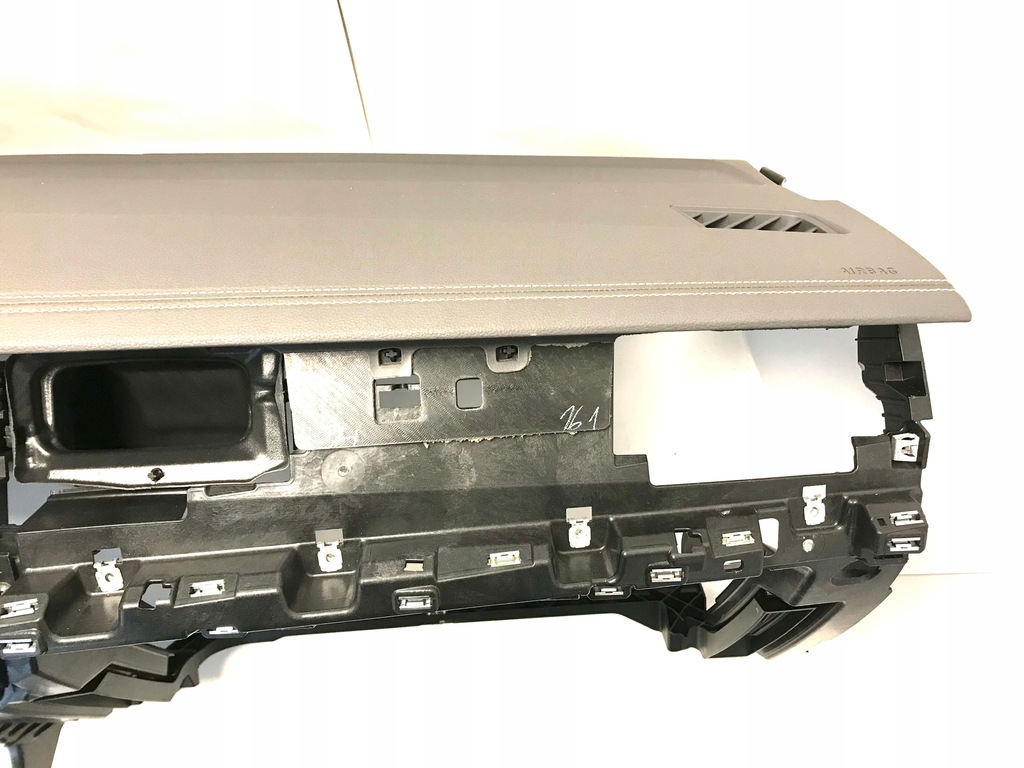 фото №8, Vw touareg iii 3 панель приладів панель приладів консоль приладова head-up коричнева