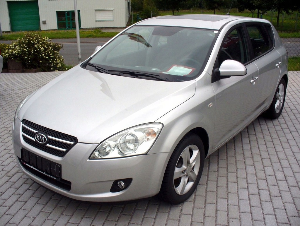 фото №10, Kia ceed 1 i 06-09 лампа правая перед 92102-1h000