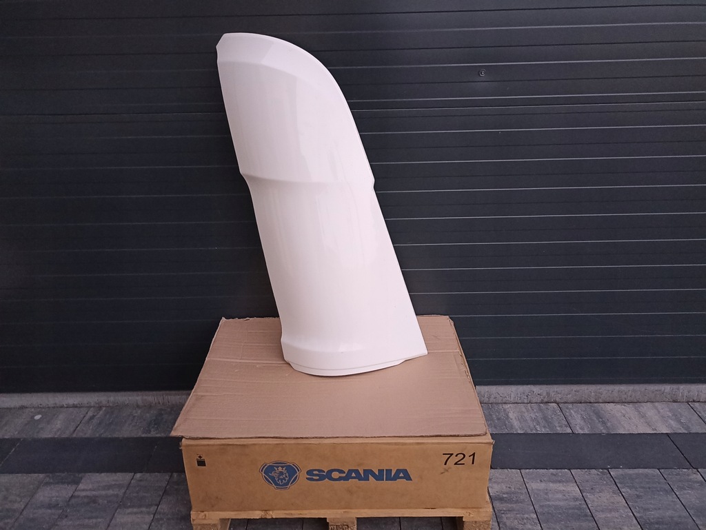 фото №1, Ветровик облицовка scania r 2230757