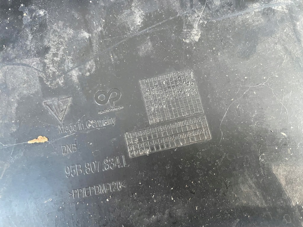 фото №5, Бампер задня задній спойлер porsche macan 95b гарний