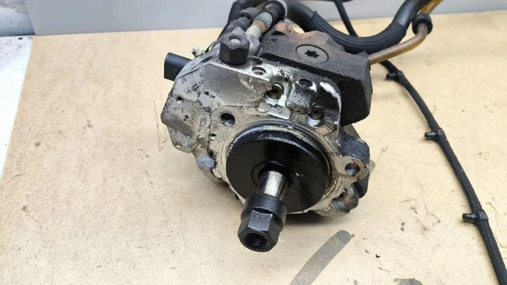 фото №10, Насос топлива bmw 1 e87 7788670 2.0l дизель 2006