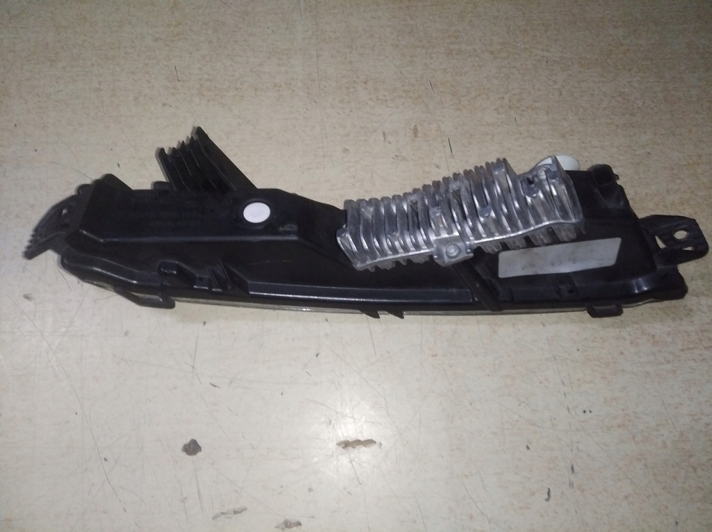 фото №4, Jaguar f-pace противотуманная фара правый свет дневные drl