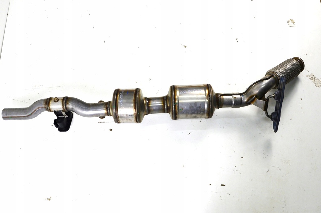 фото №1, Audi q3 83a f3 2.0 tdi катализатор 05l131701m