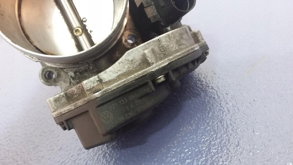 фото №6, Seat toledo ii 2,3b дросельна заслінка 021133066