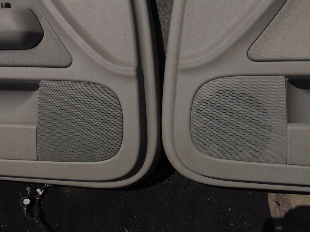 фото №8, Обшивка левый правый перед комплект audi a4 b7 europa