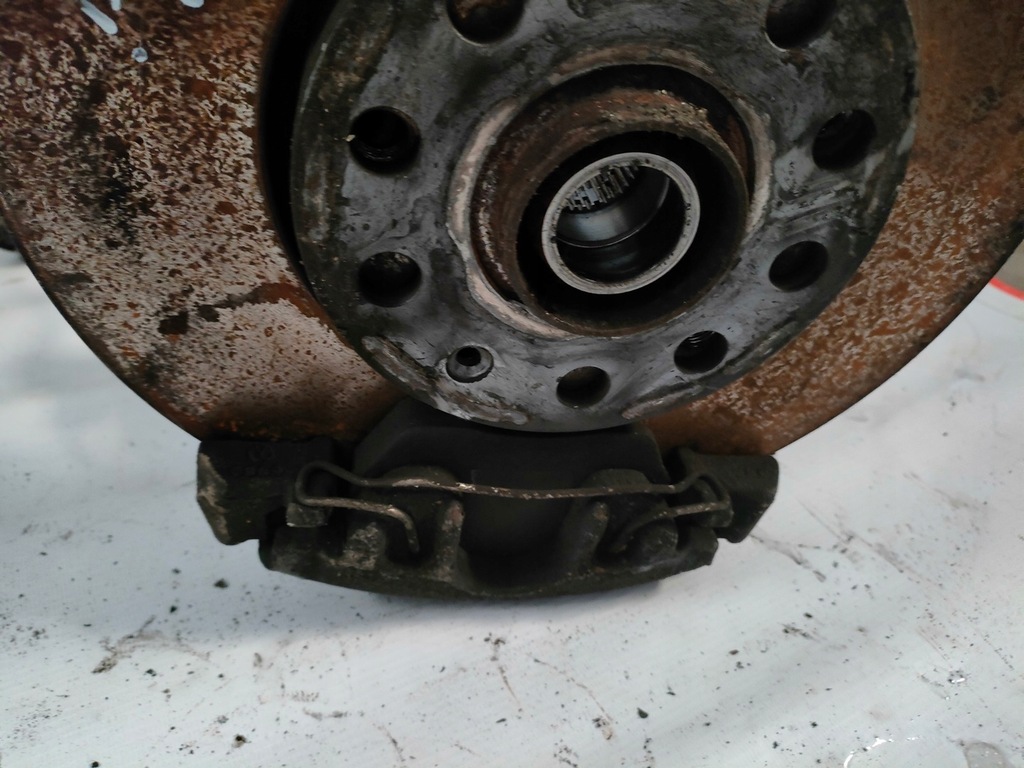 фото №10, Seat exeo 2.0tsi поворотний кулак диск супорт правий перед