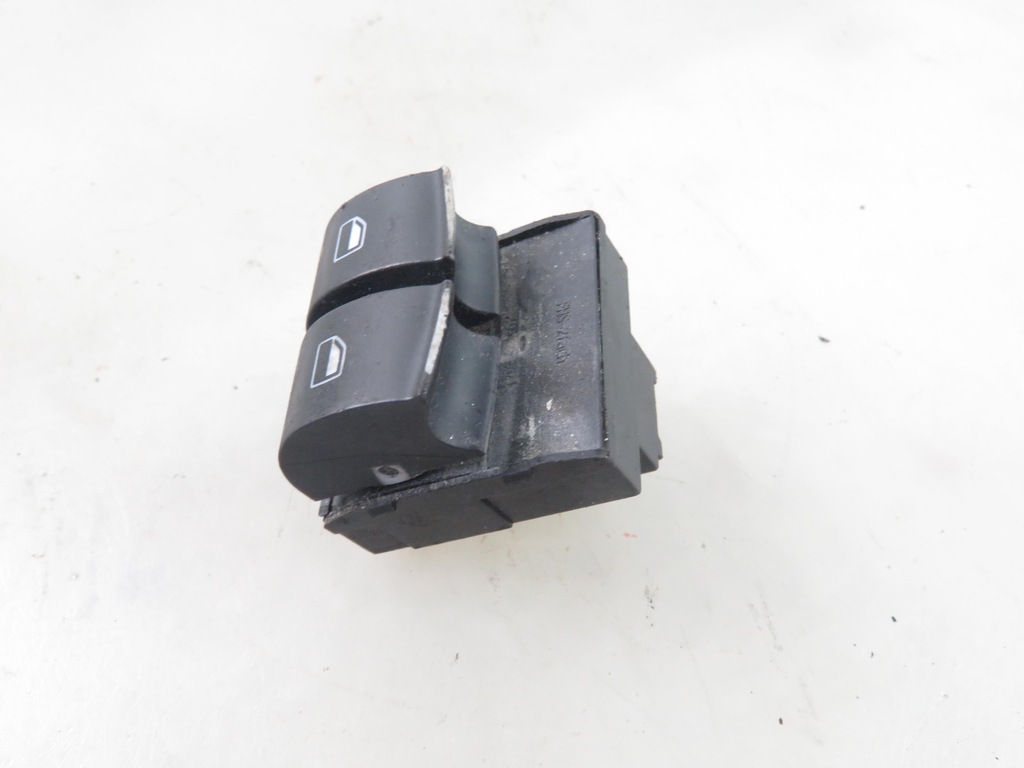 фото №7, Панель вікон audi a3 8p1 8z0959851g