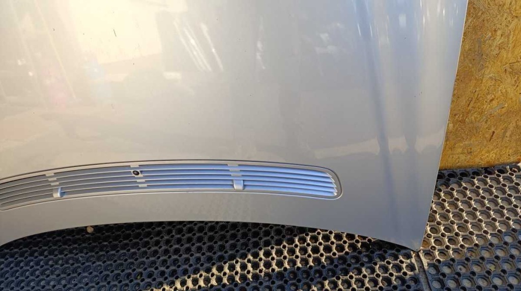 Mercedes e klasa w211 капот c744 Недорого