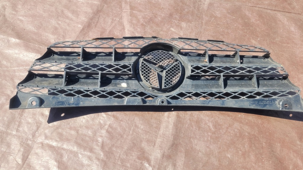 фото №8, Решётка радиатора решётка радиатора mercedes vito w639 a6398800785 // 1099