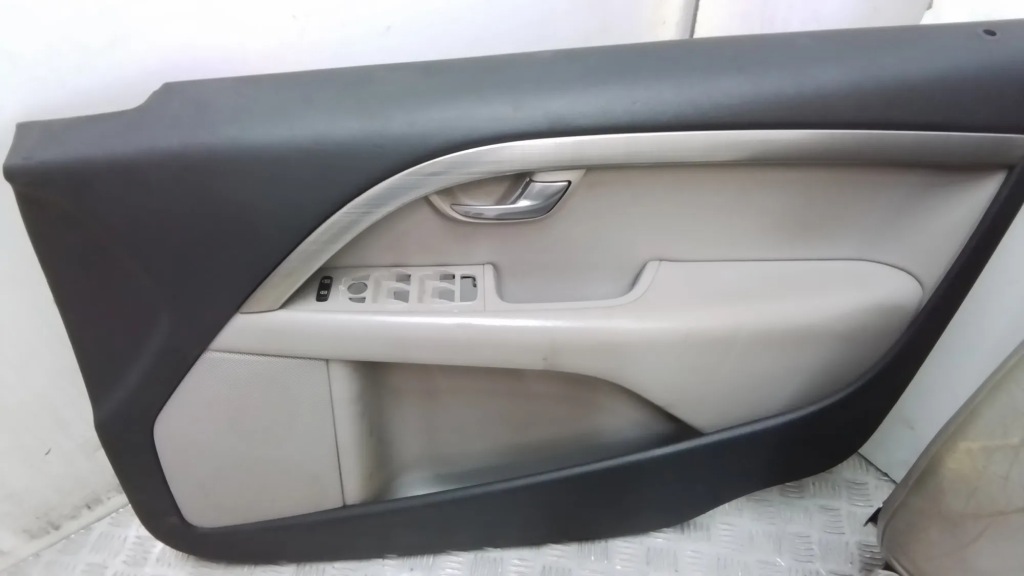 Салон volvo s80 2 as 31263311 2.0l бензиновый 107kw 2008 с Разборки