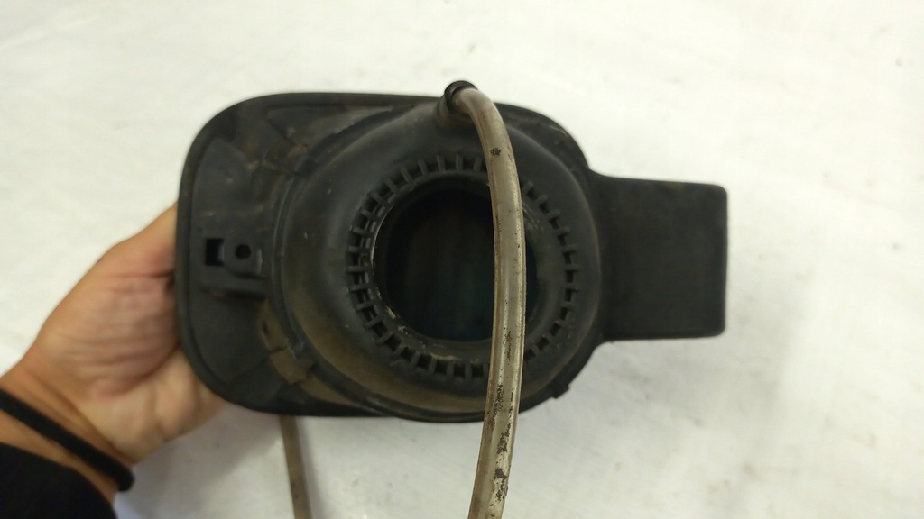 фото №6, Крышка заливной топлива vw bora sedan цвет lb5x