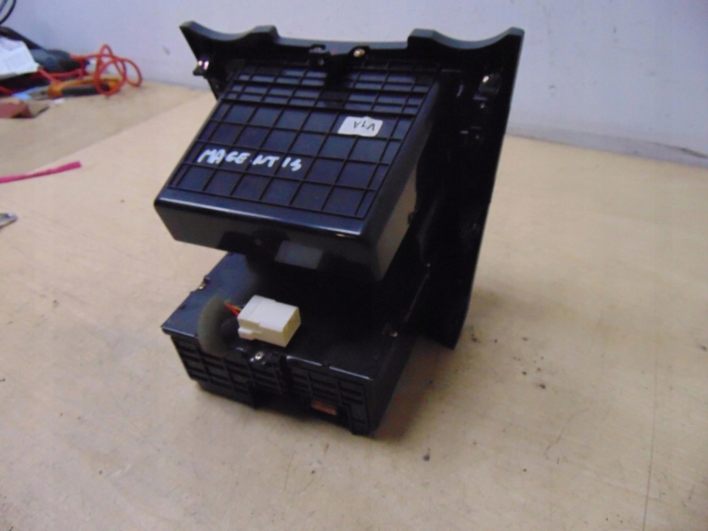 фото №5, Пепельница бардачок kia magentis ii 2006 rok