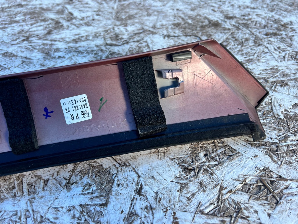 фото №8, Молдинг стойка боковая правая mazda miata mx5 15-