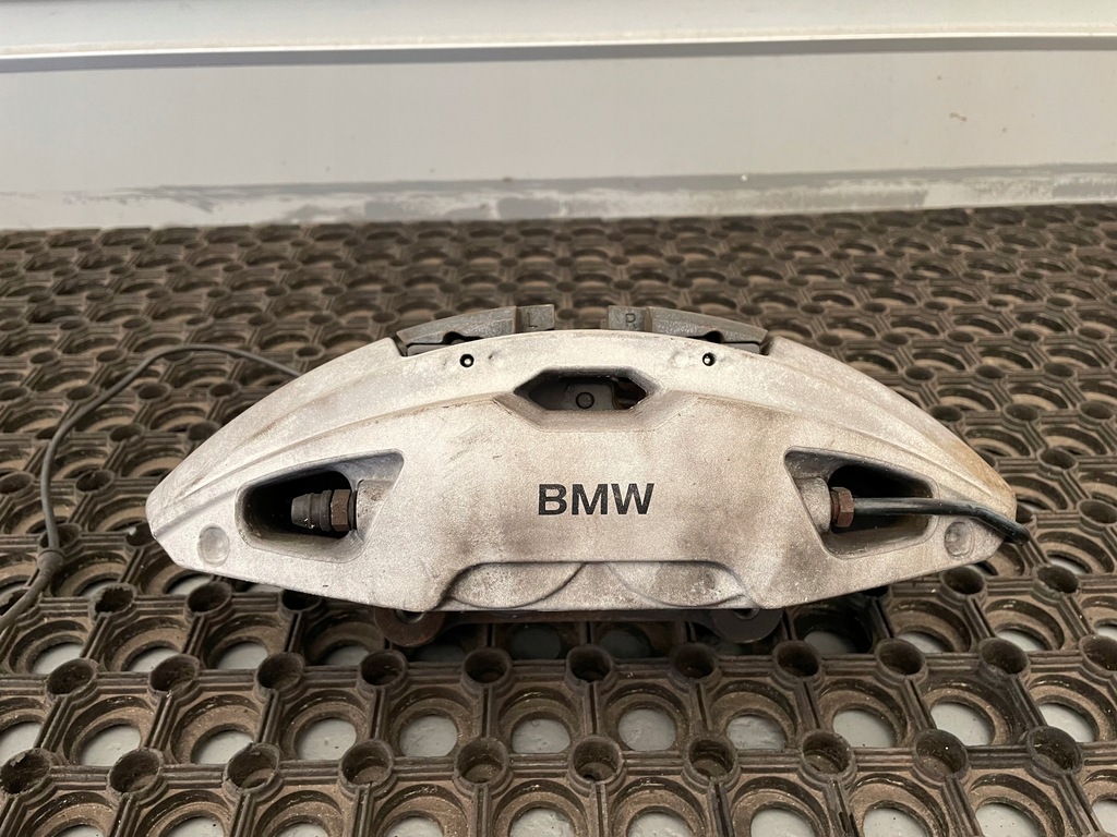 фото №6, Bmw 7 g11 g12 3.0d суппорт перед левый/правый 348/36