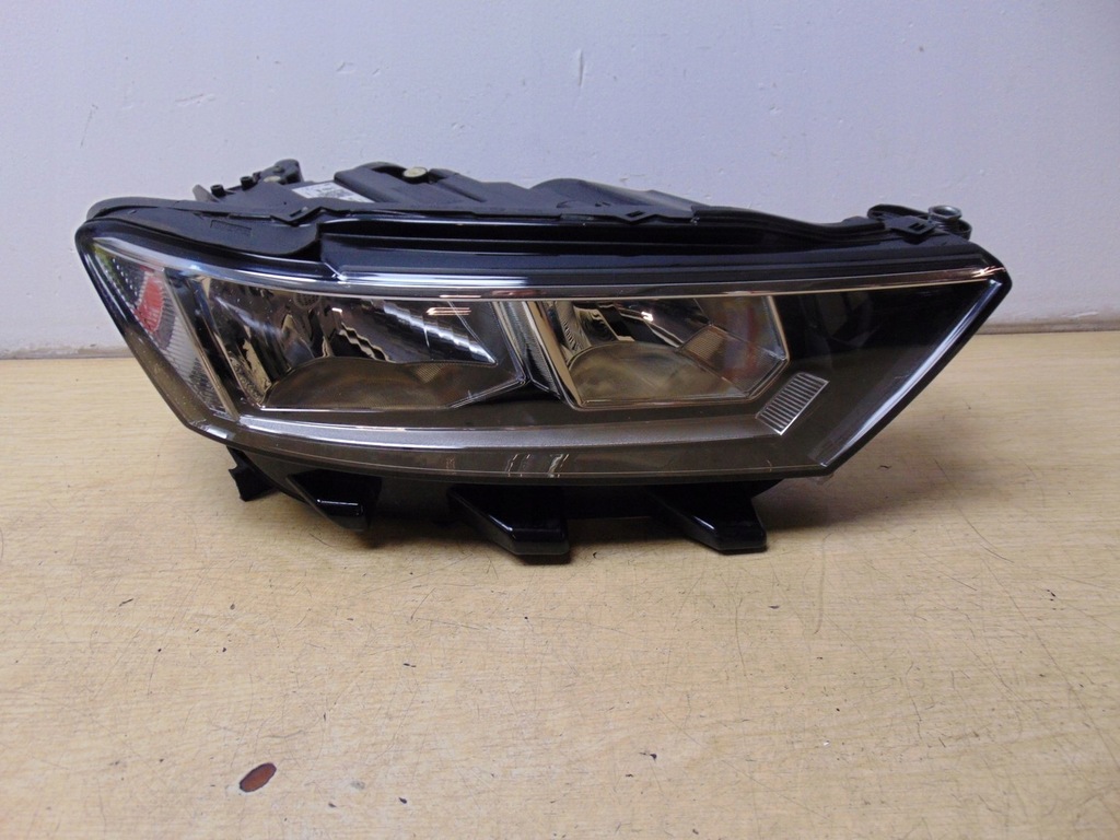 фото №1, Лампа правая перед vw t-roc 2ga941006b europa