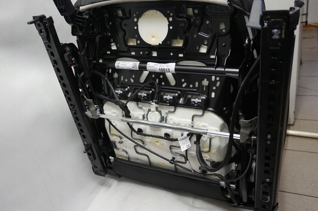 фото №9, Сиденья заднее сиденье audi q3 ii f3 83a 23r