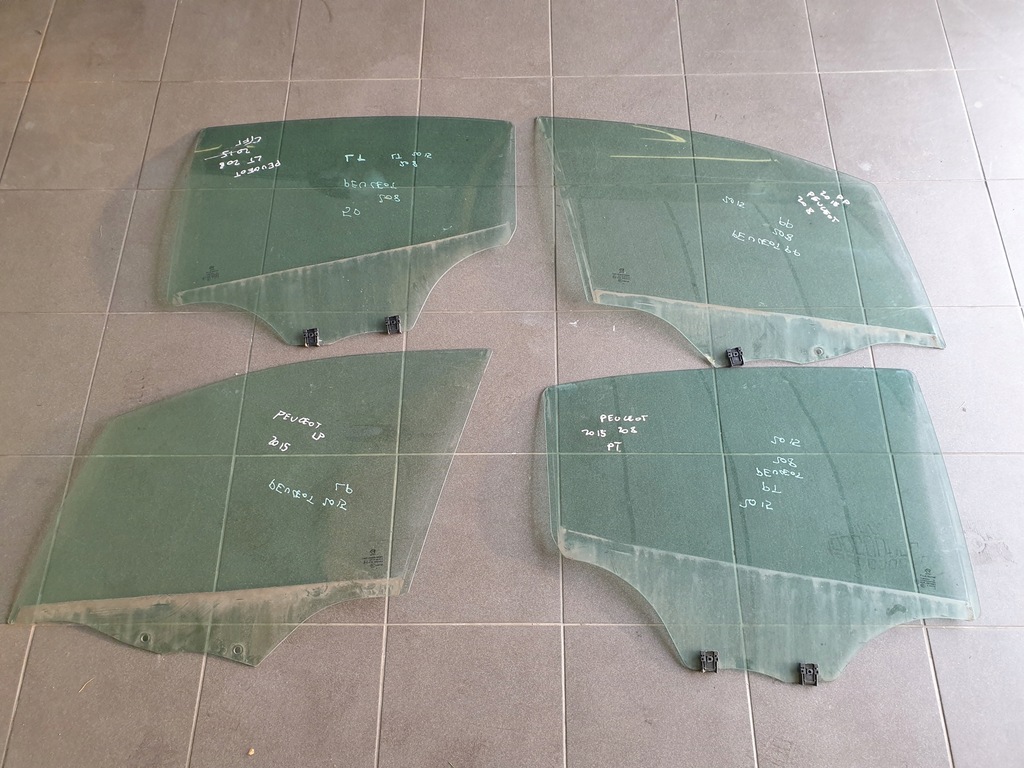 фото №1, Стекло do дверь peugeot 208 2013- , с 2015 roku 5d