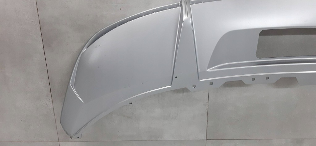 фото №7, Audi e-tron накладка спойлер бампера задня 4ke807835c