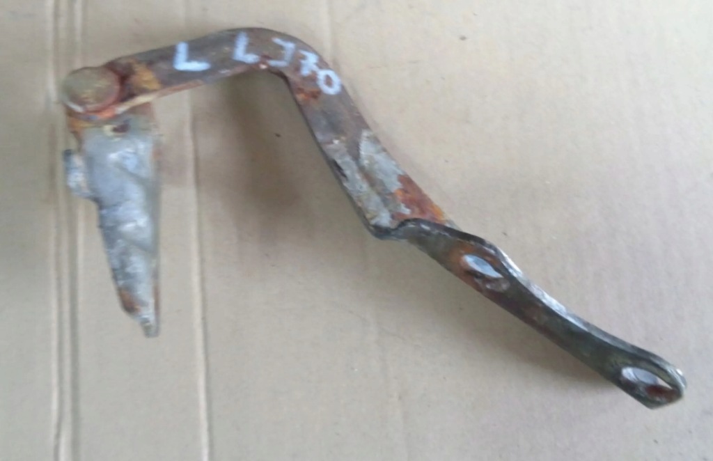 фото №1, Петля капот левый перед toyota land cruiser lj70