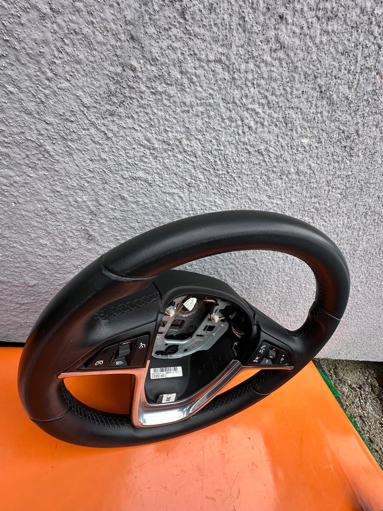 фото №9, Opel astra j воздуховод кожа bardzo ładna jak nowa org.