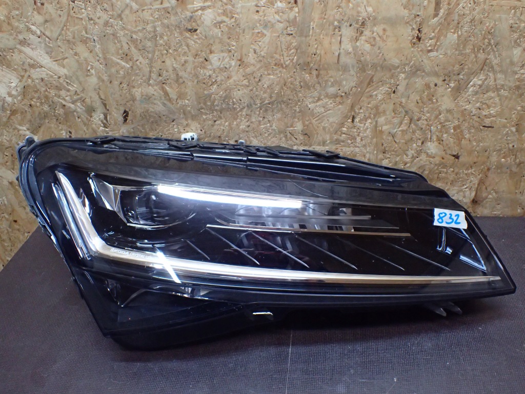 фото №1, Лампа перед правая skoda superb iii 3 full led lift
