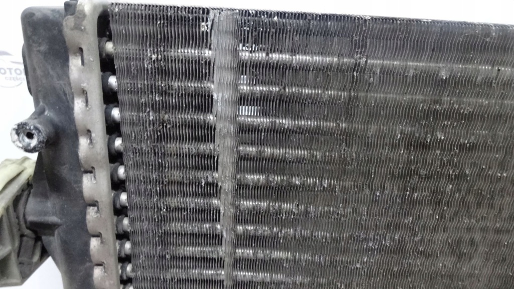 Skoda fabia 2 рестайлинг  1.6 tdi 11r радиатор воды 6r01212530 r3570001 Киев