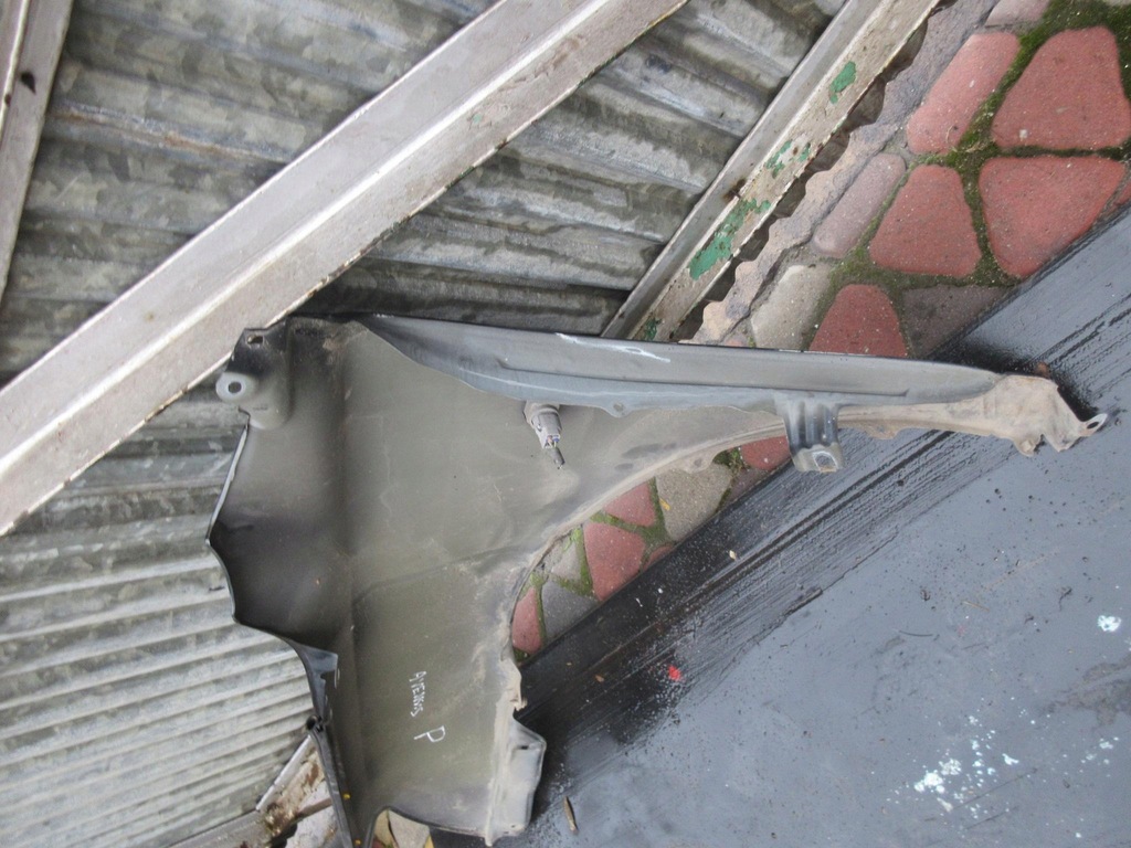 фото №15, Toyota avensis t25 kombi крила лівий правий перед 209 ніч time