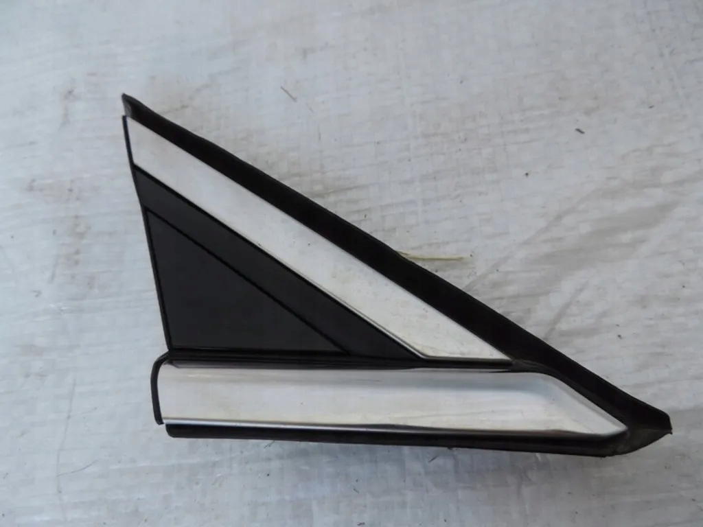 фото №1, Mondeo mk5 правая заглушка крыла ds73-f16004