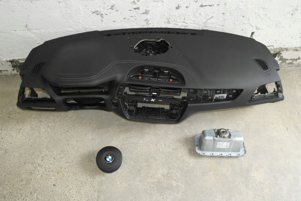 фото №1, Bmw f20 f21 lift lci airbagpas ремені панель приладів консоль полиця parapet панель приладів