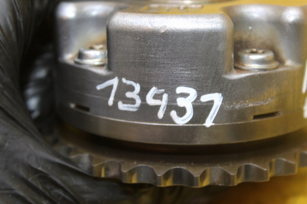 фото №6, Варіатор правий всмоктуючий a8 d3 4.2 fsi 06e109083l