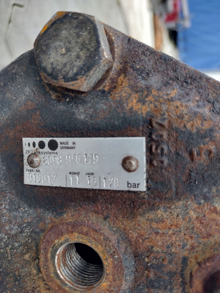 фото №8, Колонка рулевая osi поворотная volvo fh fm 6x2