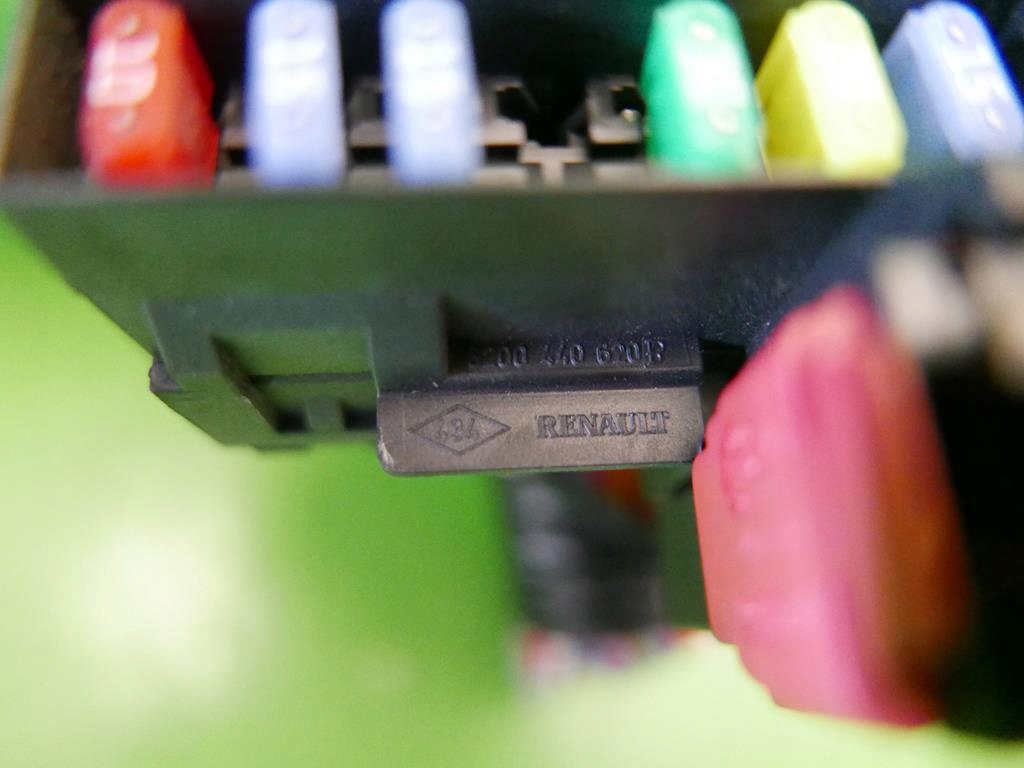 фото №6, Коробка предохранителей renault twingo ii phi 1.2