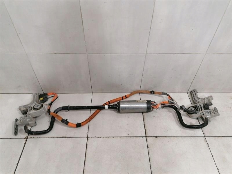 фото №1, Porsche taycan 9j anti roll bar передня частина 9j1411024c