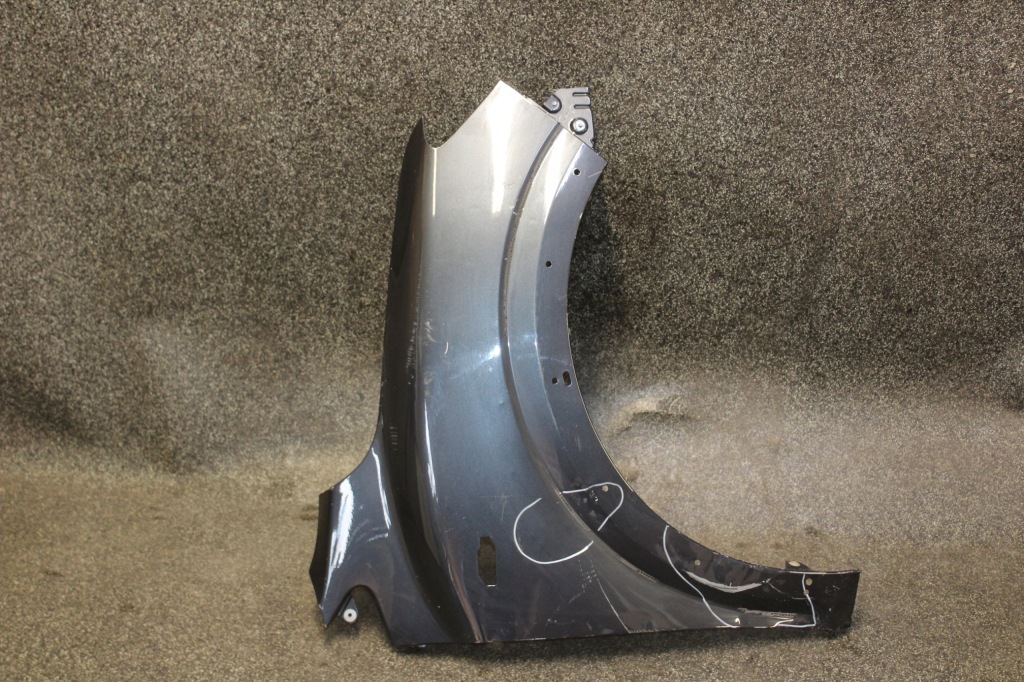 фото №1, Dacia sandero iii 21- крила правий перед передній