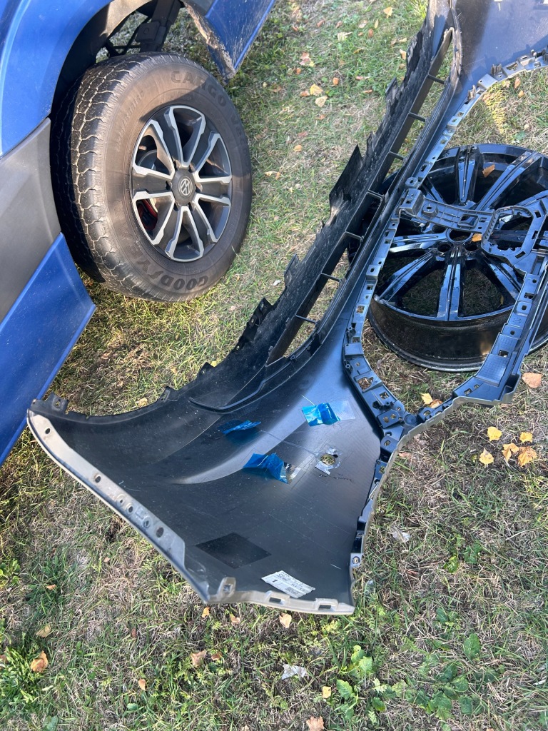 Mazda 3 iii 19- бампер передний перед bckn-50031 pdc Недорого