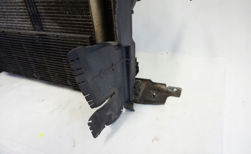 фото №3, Pas передній підсилювач citroen c4 picasso ii 1.6