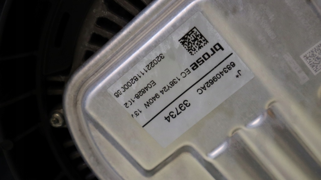 фото №8, Jeep wrangler jl 2.0 t hybrid 4xe 18- pas передний радиатор 68340962ac