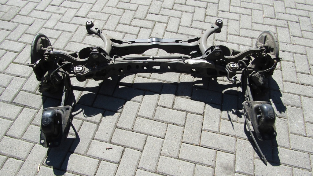 фото №1, Vw passat b8 sedan oś балка задня комплектна