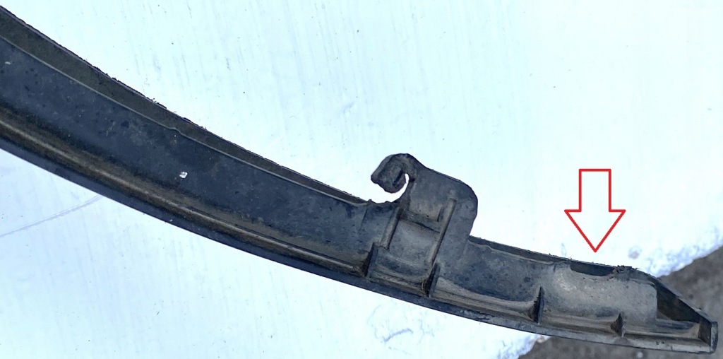 Opel astra j 11 r молдинг бампера перед комплект Доставка