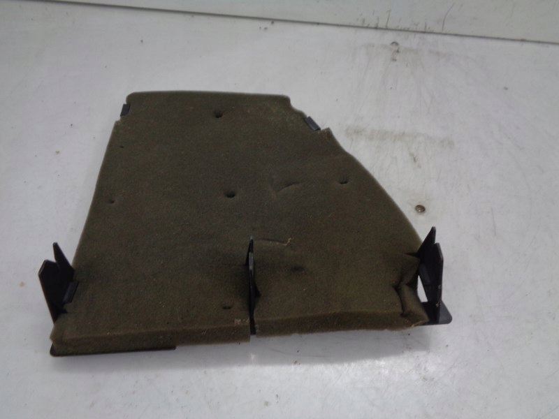 фото №1, Audi a4 b6 8e9 заглушка багажника